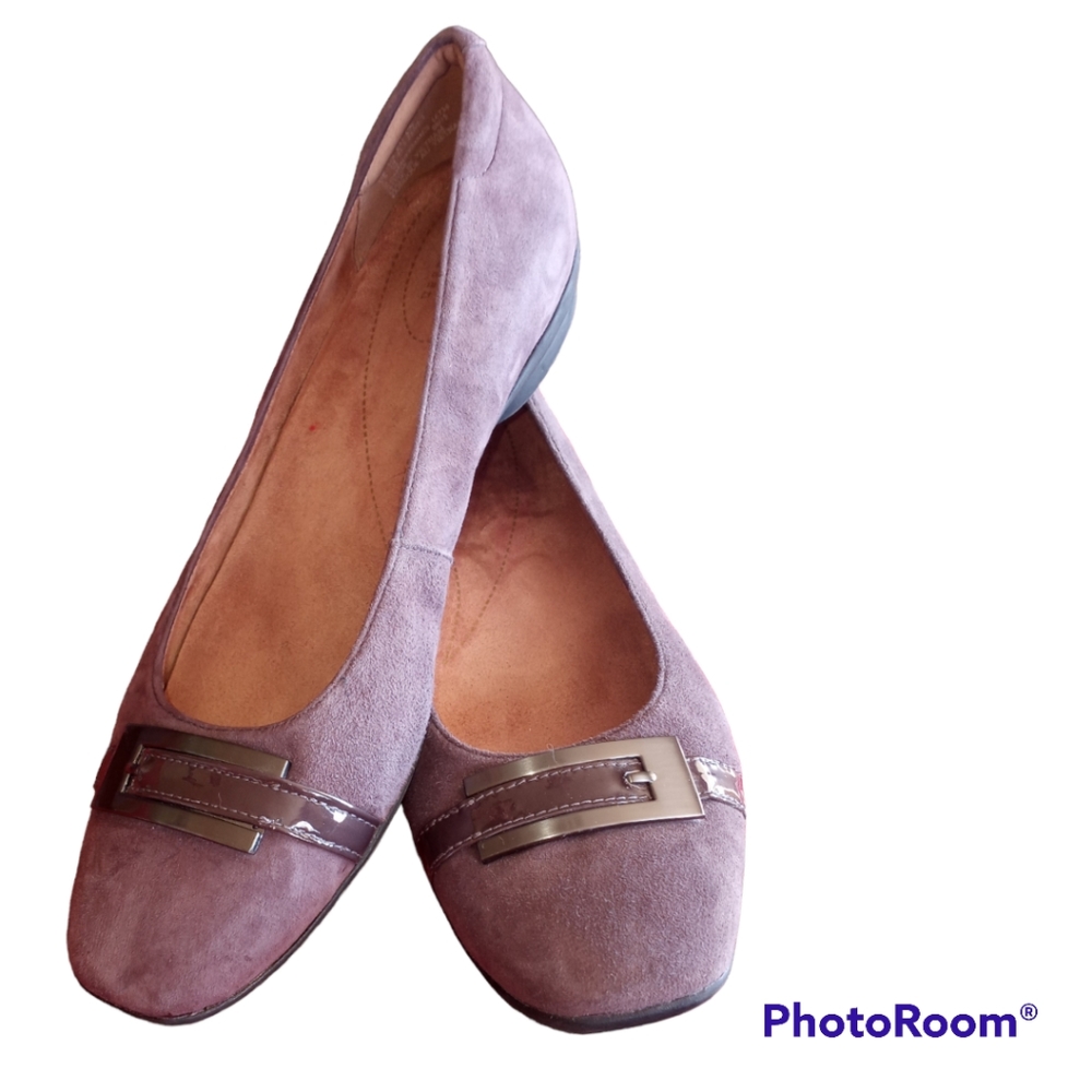 Clark's purple artisan flats size 10.